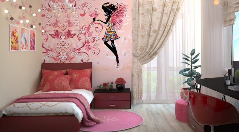 Girl's bedroom in pink